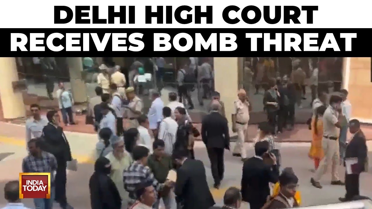 Delhi's High Court Receives Bomb Threat, Premises Vacated by Delhi Police | India Today