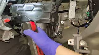 Honda Odyssey: Leaking evaporator core.