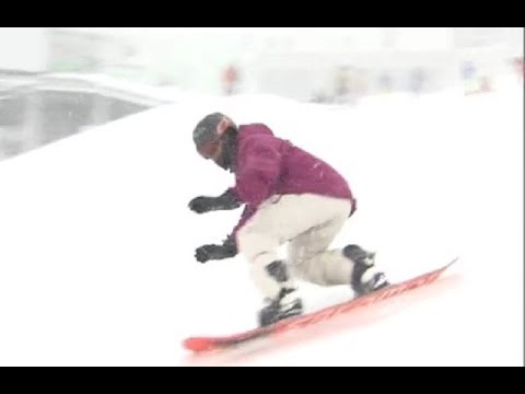 札幌で待ちに待った“スキー場”オープン！「初日とは思えないくらいフカフカ」雪不足で『13日遅れ』訪れた客が初滑り楽しむ 札幌国際スキー場 (23/11/30 11:55)