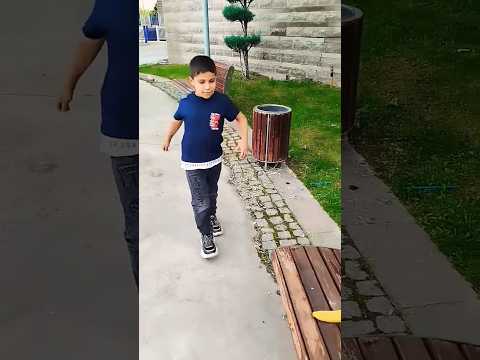 عمر انت بتحب الموز كتير محمد بعرف انت بخيل  سوريا العراق السعودية لبنان الاردن ضحك قطر