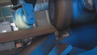Dish end press and flanging machine