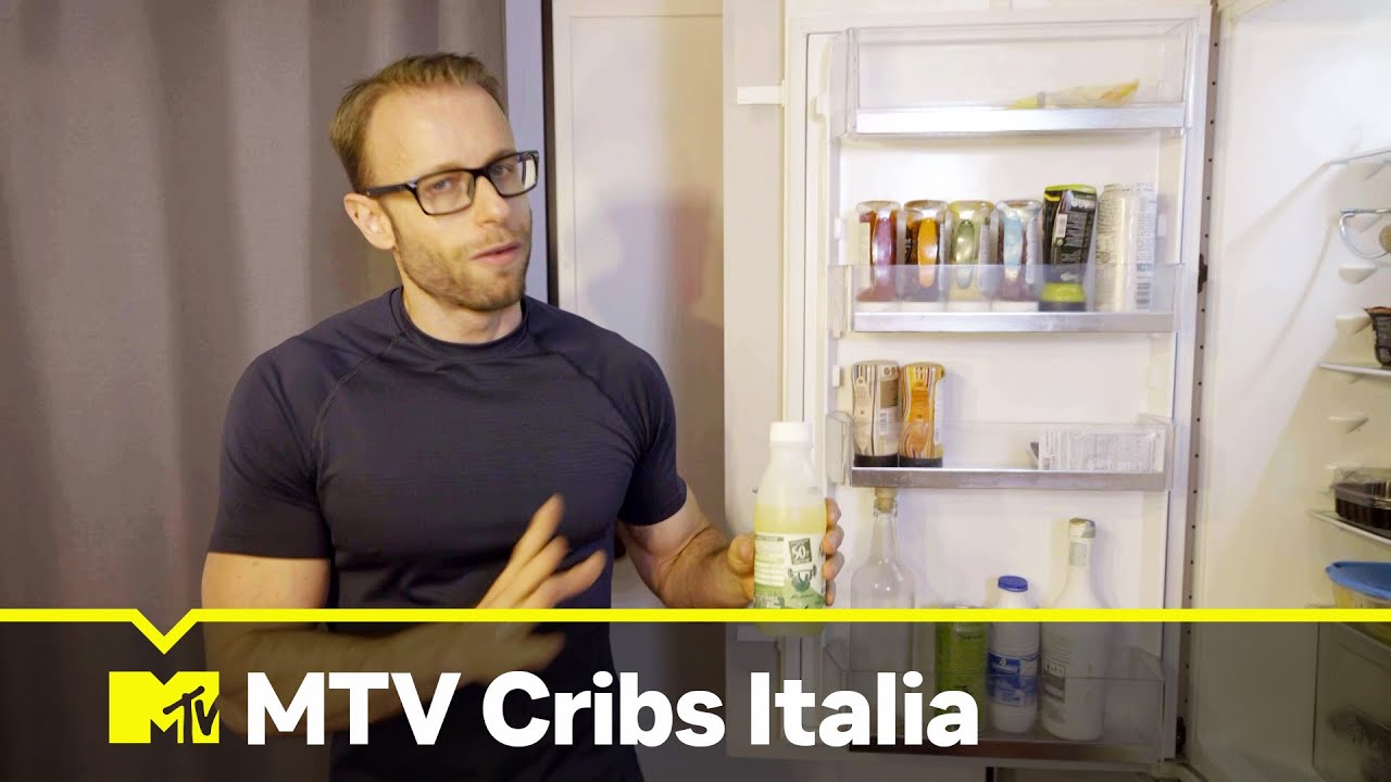 MTV Cribs Italia 3 con il cantante e game designer Immanuel Casto il