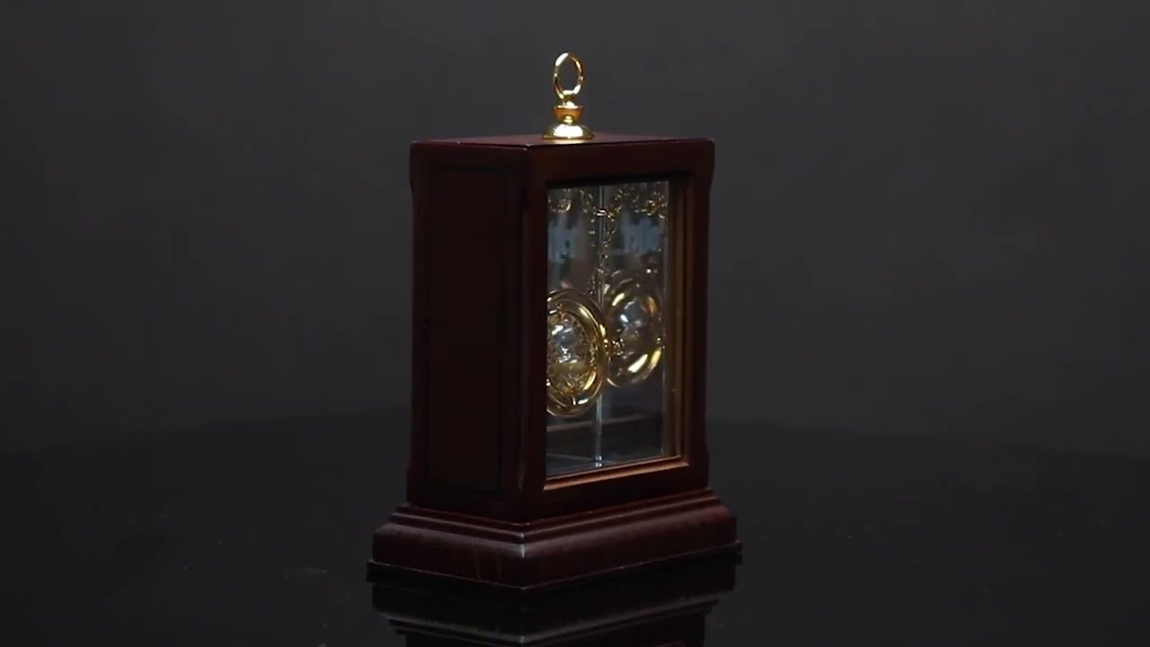 The Nobel Collection: Time turner watch.