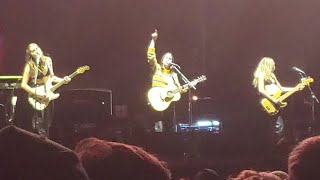 Haim - "Want You Back" (with spoken intro) Live at Firefly Music Festival, Dover, DE 9/24/22