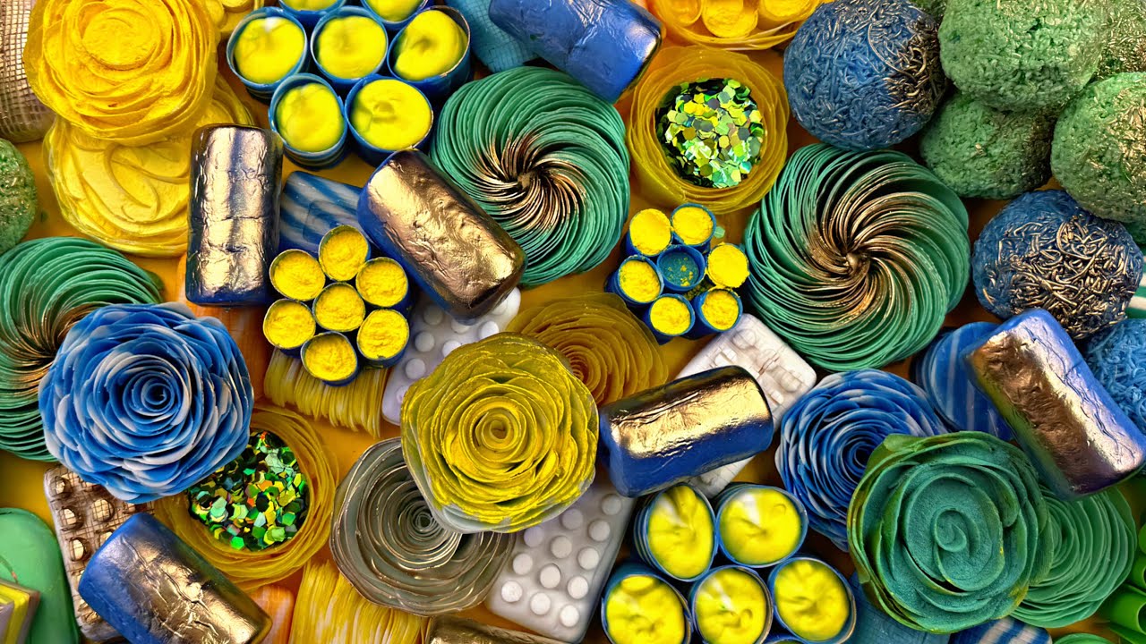 ASMR SOAP with foam and glitter ✨ Crushing crunchy ⭐️Cutting soap cubes ✨💙