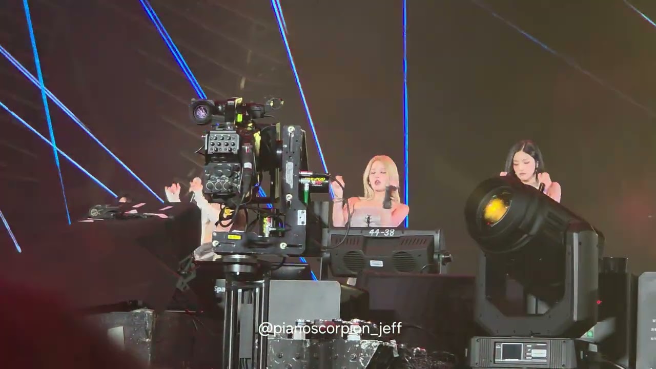 20251207【ACON 2025 IN KAOHSIUNG】KISS OF LIFE - INTRO + Igloo、Lips Hips Kiss、Bad News、Sticky、Shhh