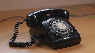 How to use a rotary phone