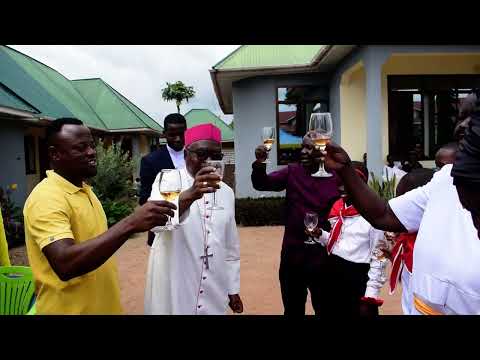 HONGERA MHASHAMU BABA ASKOFU MSONGAZILA