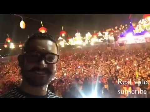 Aamir Khan enjoys garba in Vadodara