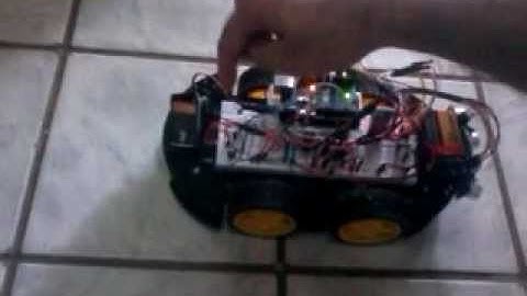 Carrinho controlado via Bluetooth  - Arduino + Android + Sensores