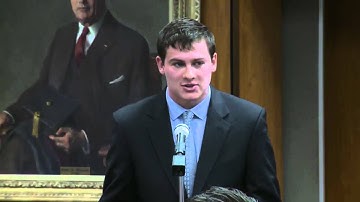 Dynamic Functional Brain Network Tracking and Summarization