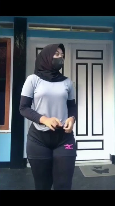 Sebelum Olahraga Goyang dulu 🤭🤭🤭#shorts #hijab #hijabcantik