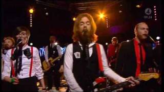 I&#39;m From Barcelona - Paperplanes (Live Nyhetsmorgon 2008)