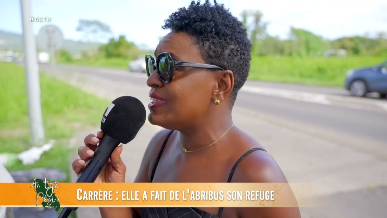 AN TJÈ PÉYI A - CARRÈRE : ELLE A FAIT DE L'ABRI-BUS SON REFUGE