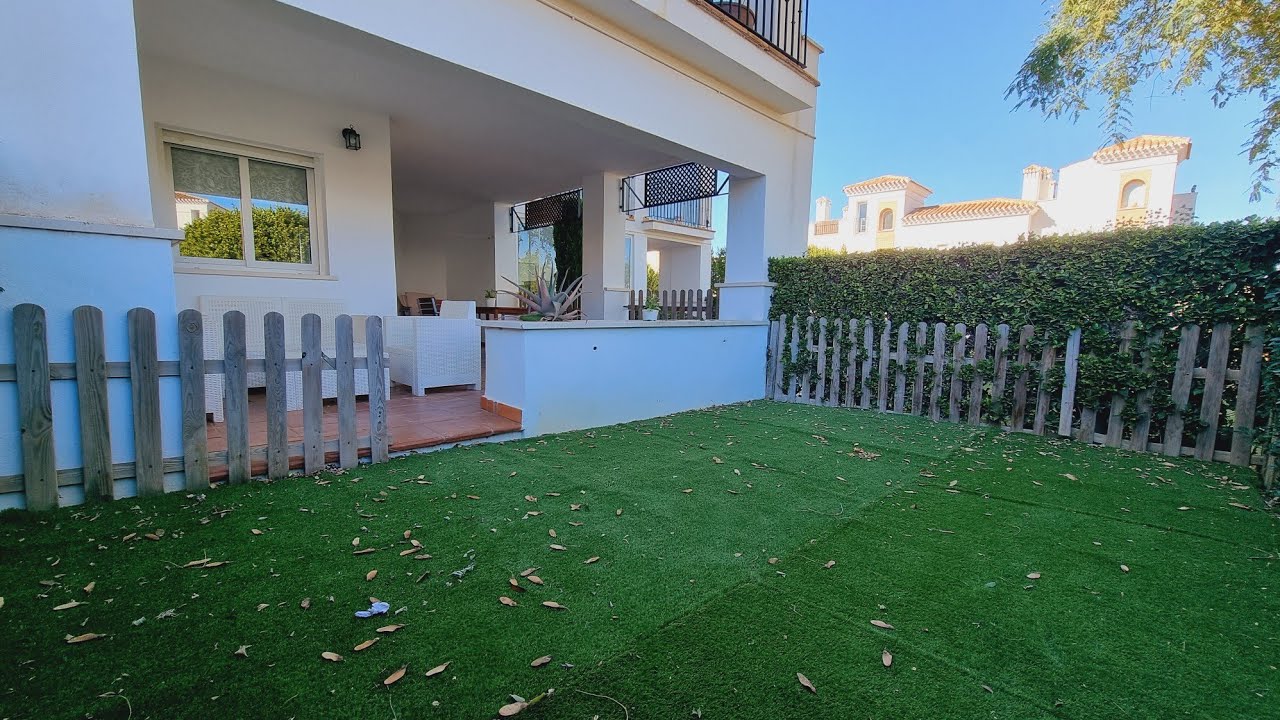 Угловая квартира на первом этаже в комплексе La Torre Golf Resort с большой террасой/садом, 99 99...