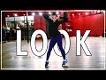 Leikeli47  look  choreography by blake mcgrath