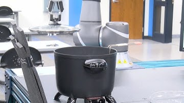 VU introduces collaborative robots to Early College career centers