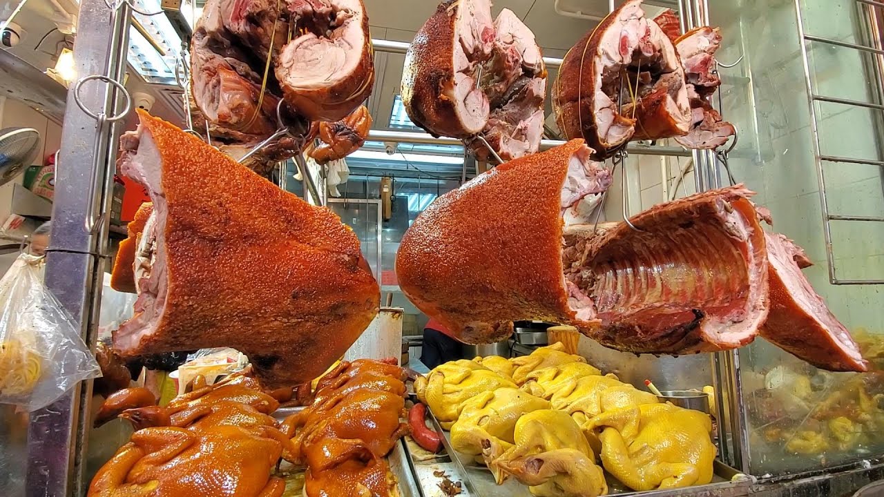#Hongkong Street Food Roasted Pig, Pork Belly Fast Chopping Skills 斬燒臘 ...