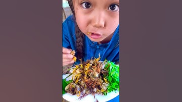 Thumbnail of ปูนา กรอบอร่อยมาก เท่าไรก็ไม่พอ 🦀