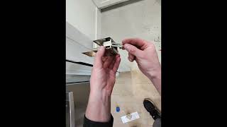 КАК В США УСТАНОВИТЬ ЗАМОК НА ВЫДВИЖНУЮ ДВЕРЬ? ( Pocket door knob installation )
