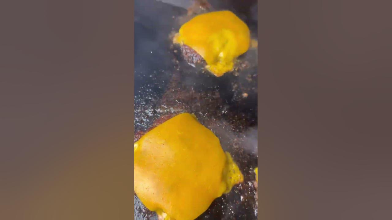 Smash burgers on the all new Traeger Flatrock! YouTube