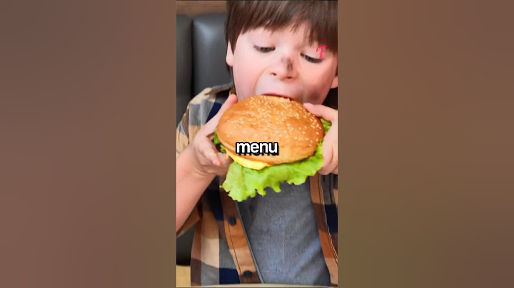 Homeless kid finally eats some food..🥹