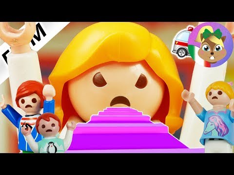 Playmobil film italiano|FUGGIRE DALL'OSPEDALE - il dottore è impazzito|famiglia Vogel