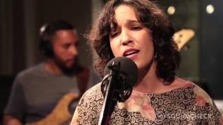 Ile - &#39;Caníbal,&#39; Live on Soundcheck