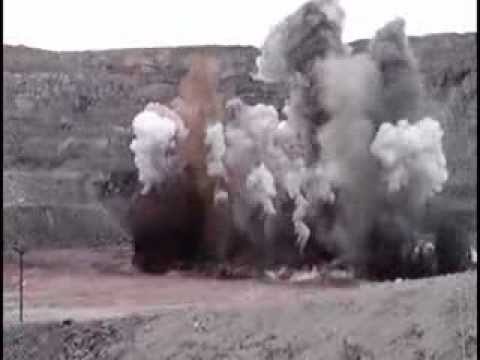 open pit mine blasting - YouTube