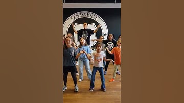 Thumbnail of Wer kann den Text mitsingen❓😉 #dance #choreography #komet #apache #udolindenberg
