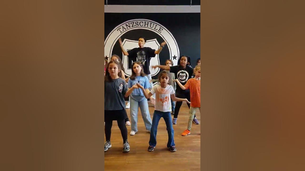 Wer kann den Text mitsingen❓😉 #dance #choreography #komet #apache #udolindenberg