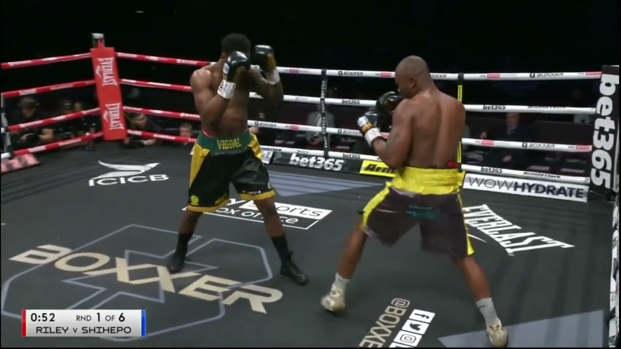 Viddal Riley Lands Stunning First Round Knockdown