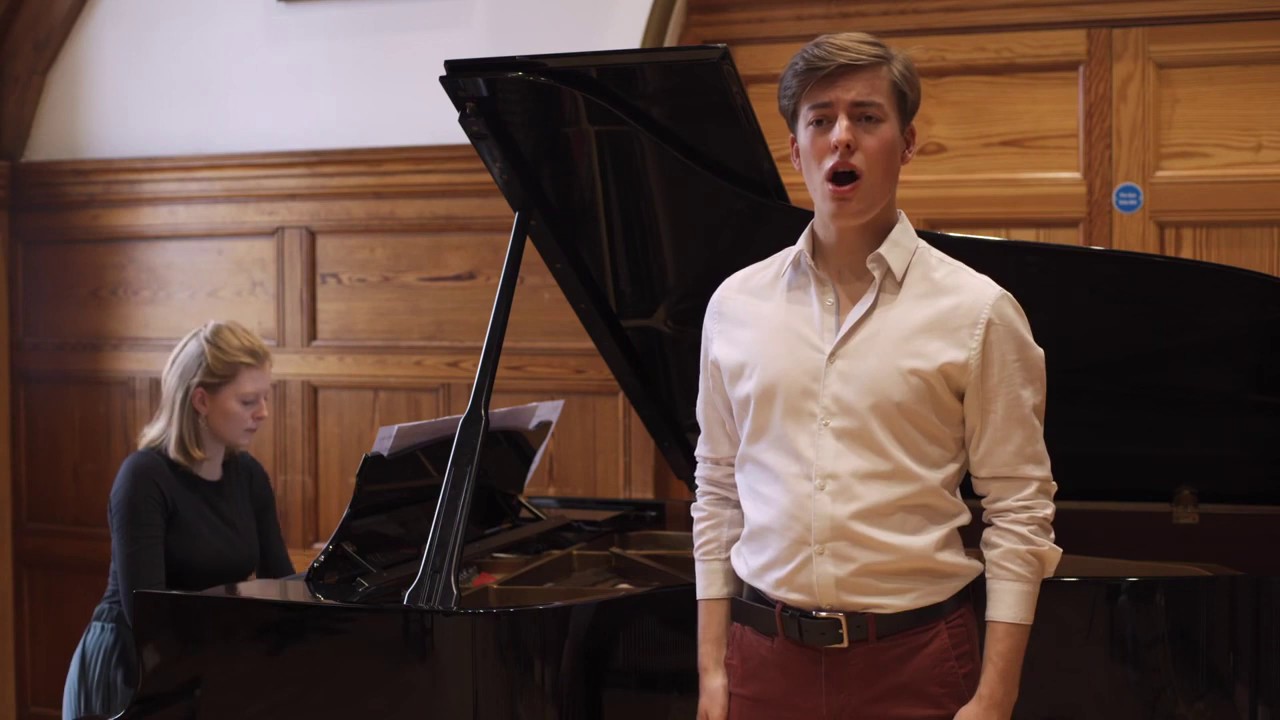 Bleuet (F. Poulenc) Laurence Kilsby, Tenor YouTube Music