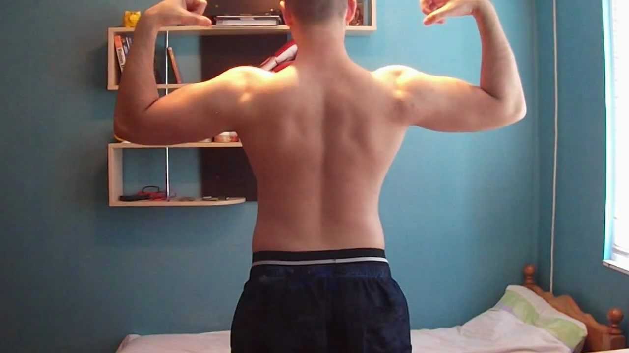 17 Year Old Bodybuilder - Flexing Muscles - YouTube