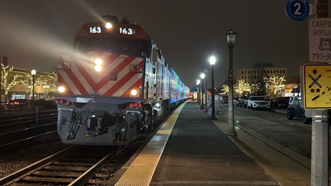 Metra F40PH-2 163 Leads Outbound Metra Train 
