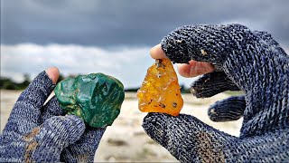 Bagi Para Penambang Emasbatu Kristal Ini Tidak Di Perhatikan  Bagi Saya Ini Harta Karun