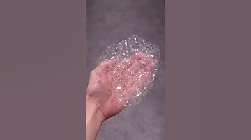 Making hydrogen and oxygen bubbles