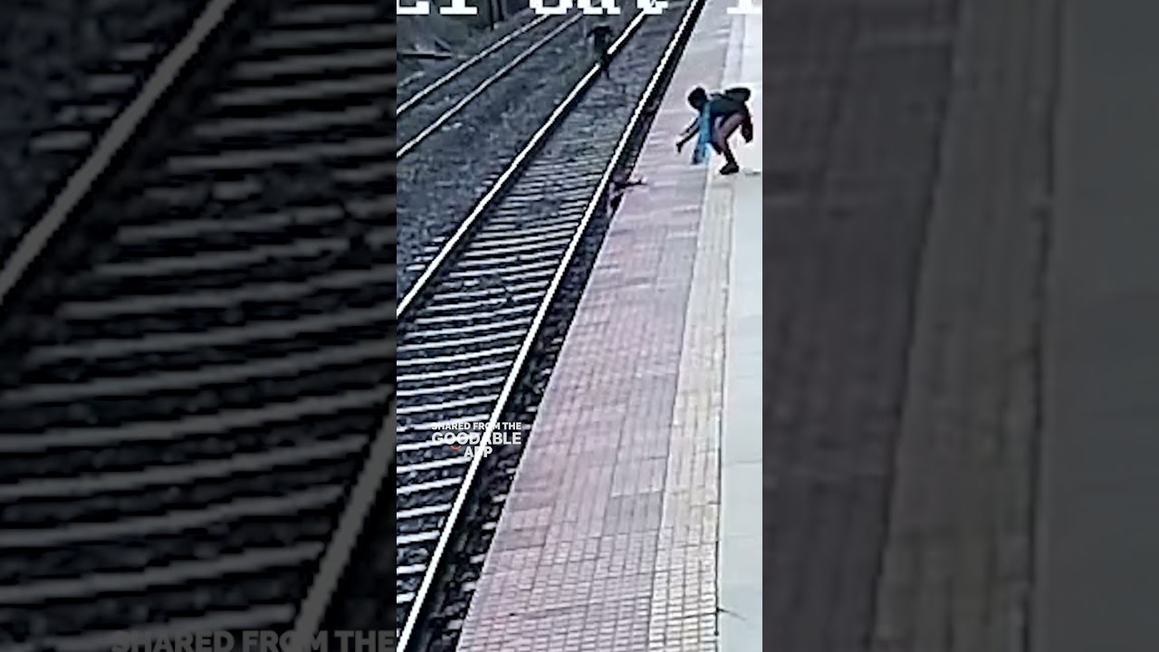 Мужчина спас мальчика, упавшего на железнодорожные пути в Индии 