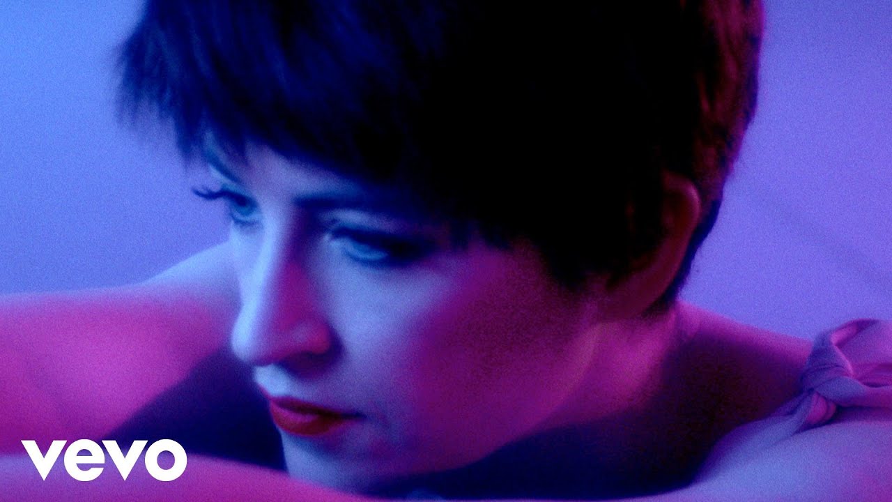 Meg Washington - Begin Again (Official Video) Meg Washington - Begin Again (Official Video)