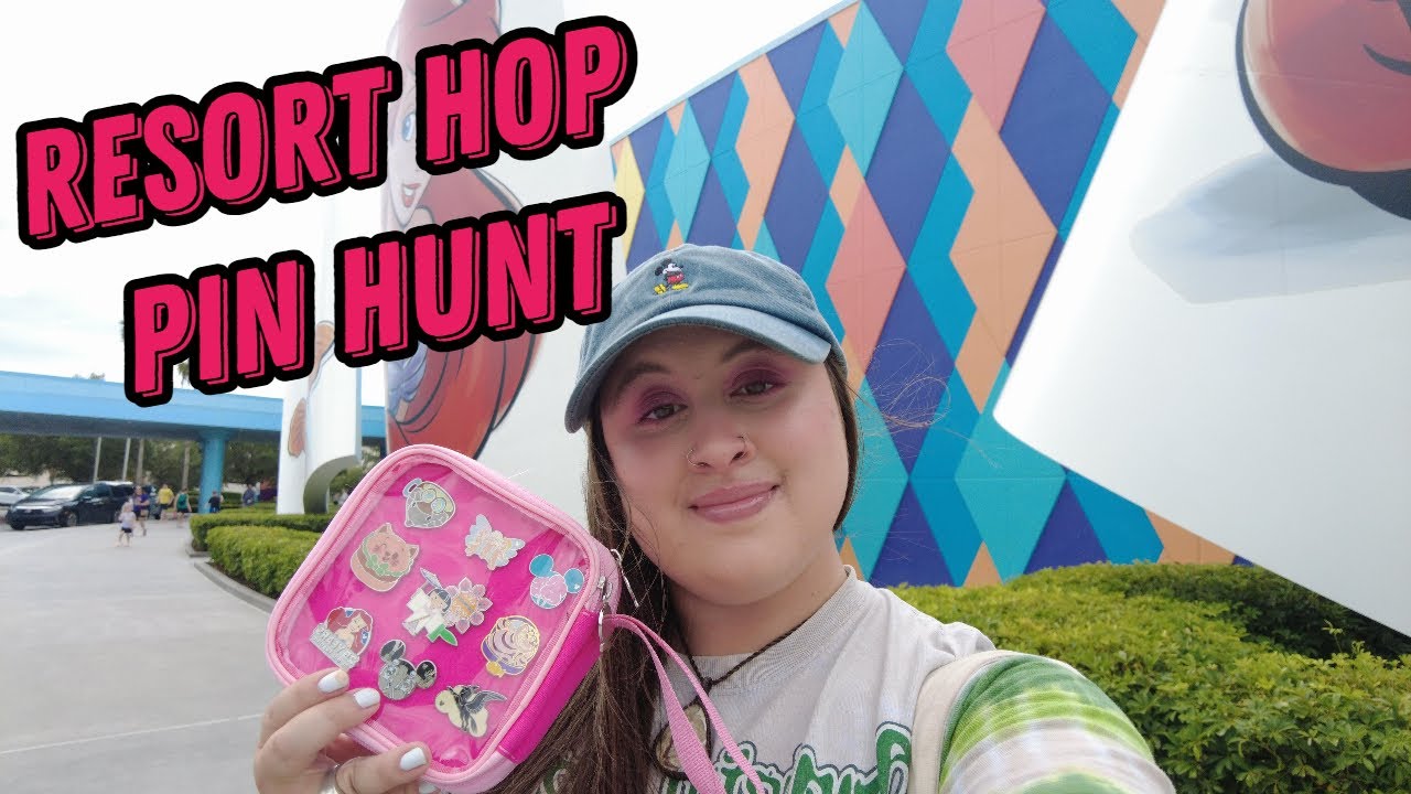 Disney Resort Hop Pin Trading`