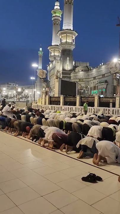 makkah di malam hari