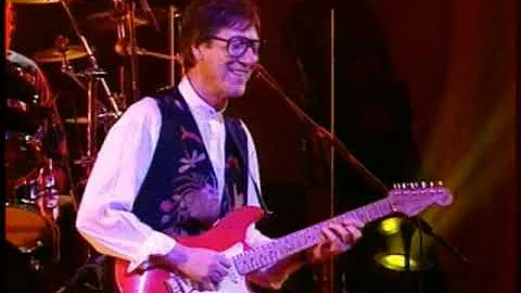 HANK MARVIN live  "The Young Ones"