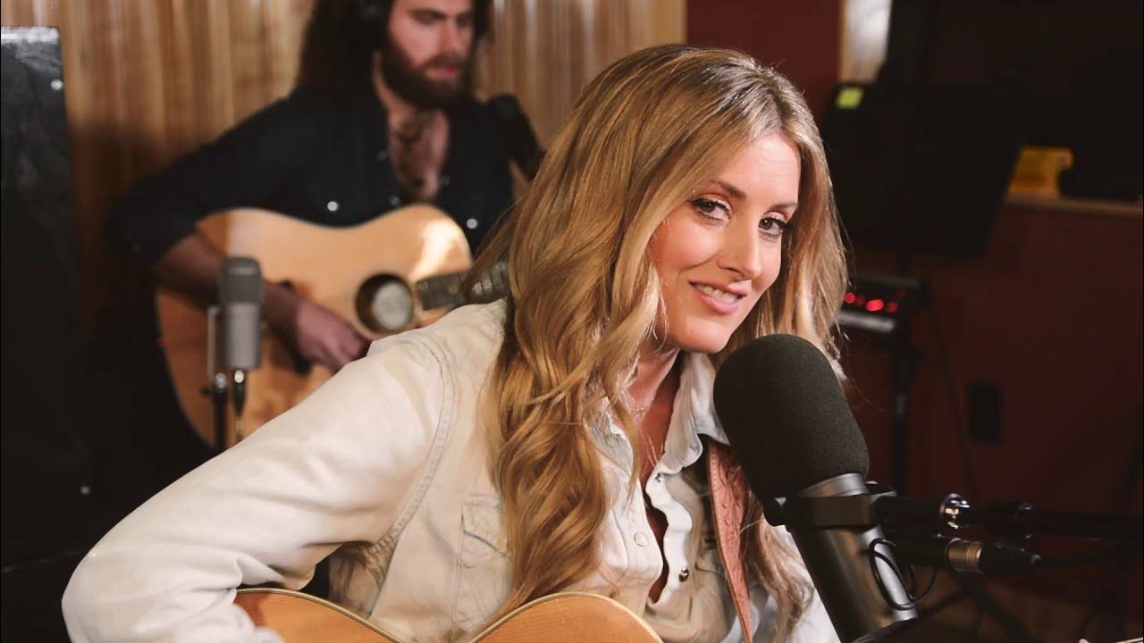 Stephanie Quayle - By Heart (Acoustic Video) Stephanie Quayle - By Heart (Acoustic Video)