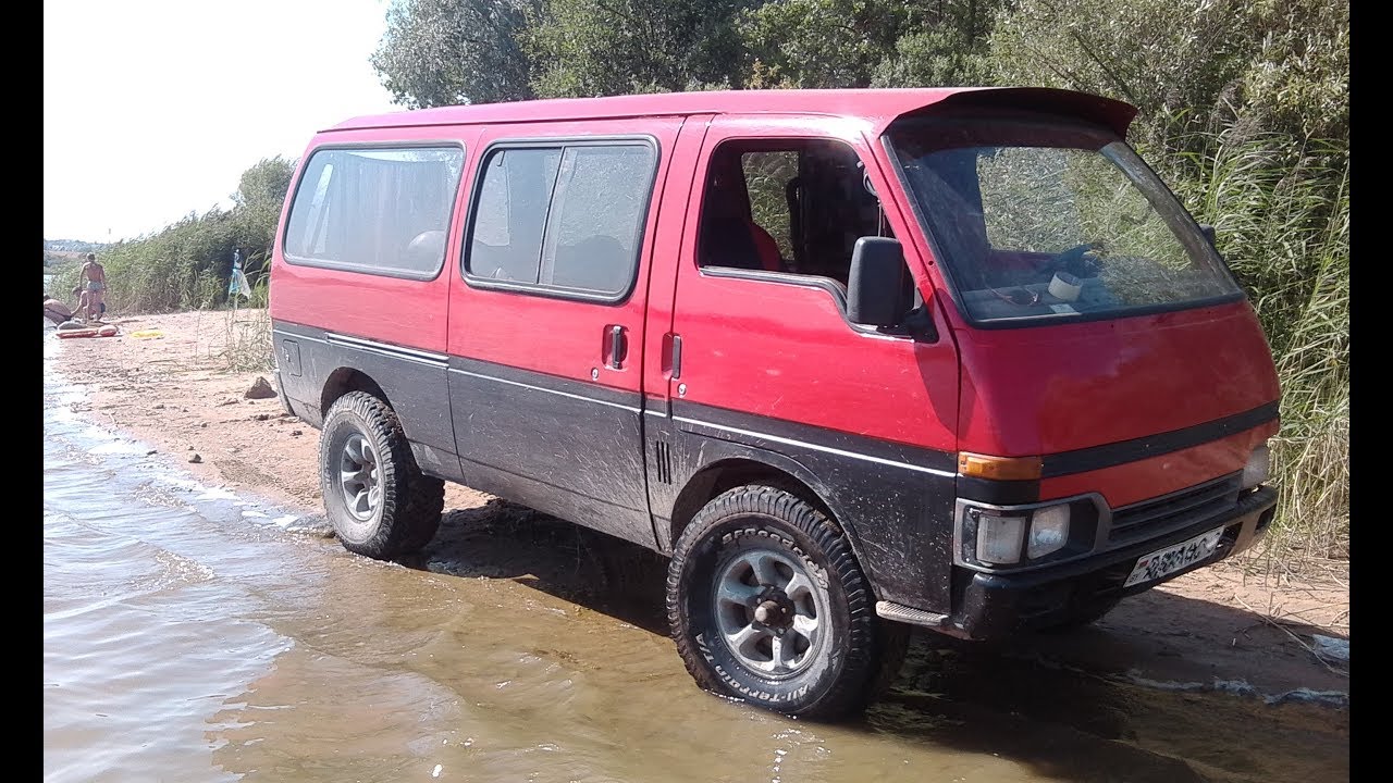 Isuzu midi микроавтобус