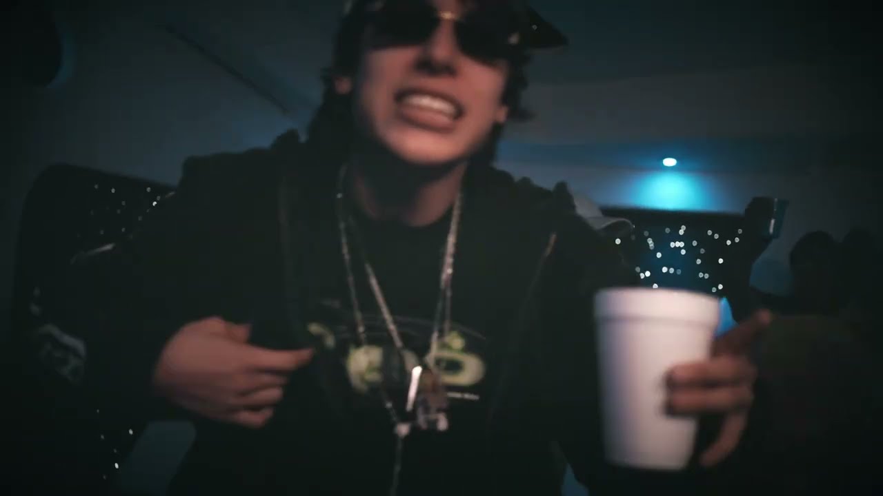 Watch MD mito & didier, El Cherry Scom, Mrgetthebag, Tibosh, JMP La Mente - Activos (Official Video) on YouTube Watch MD mito & didier, El Cherry Scom, Mrgetthebag, Tibosh, JMP La Mente - Activos (Official Video) on YouTube