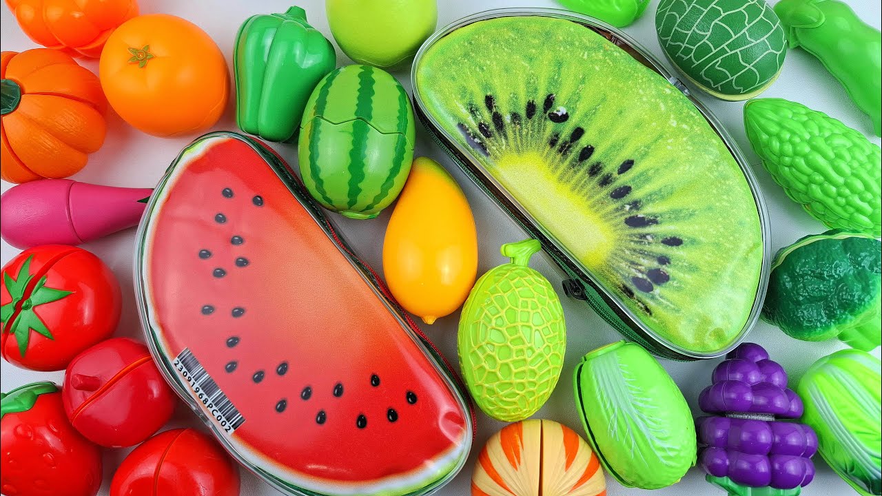 Cutting Plastic Fruit and Vegetables, Strawberry Banana | Plastic vs Squishy