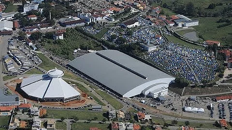 Em que cidade fica a Igreja Canção Nova?