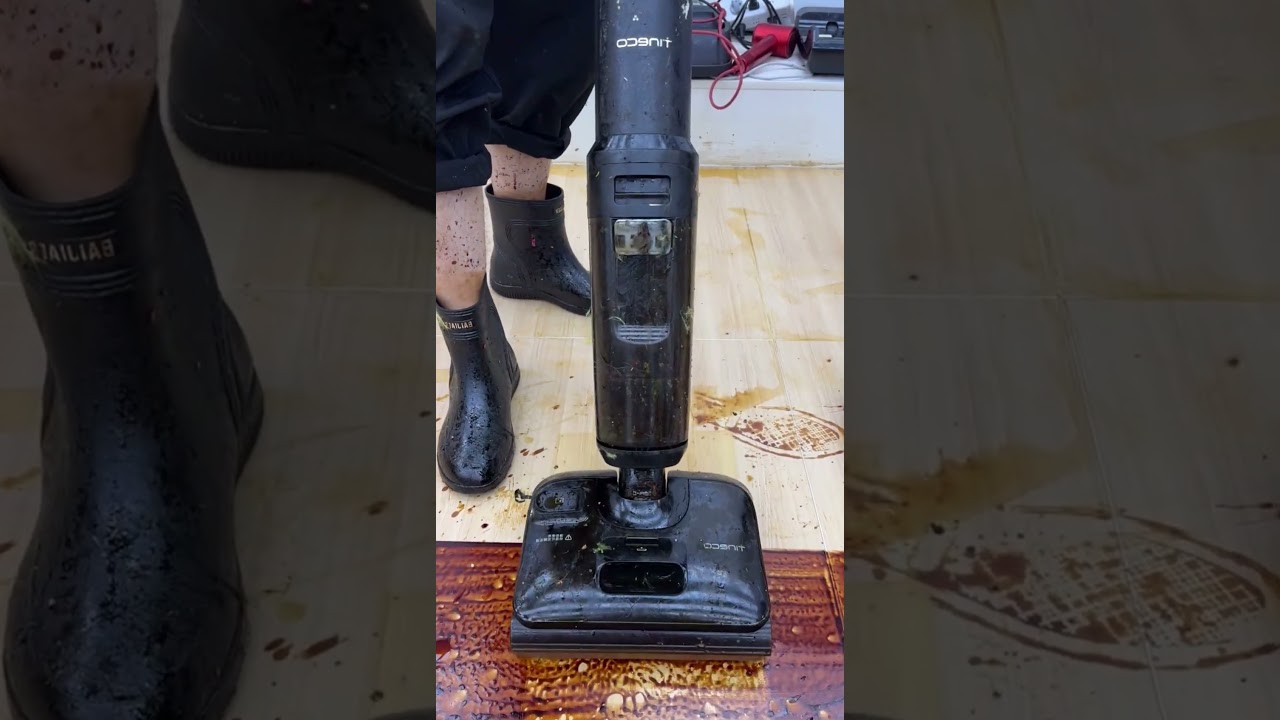 Meet the 2025 ultimate floor cleaning hero!