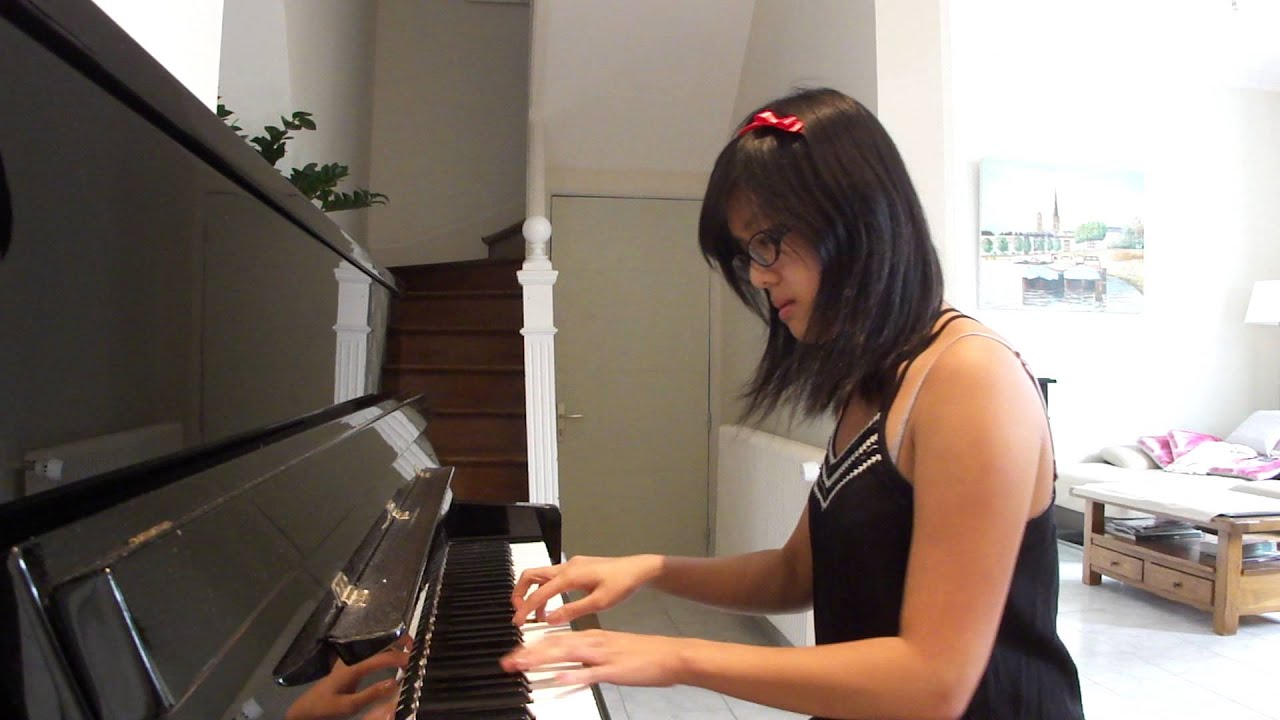 Kiki's Delivery Service Umi No Mieru Machi