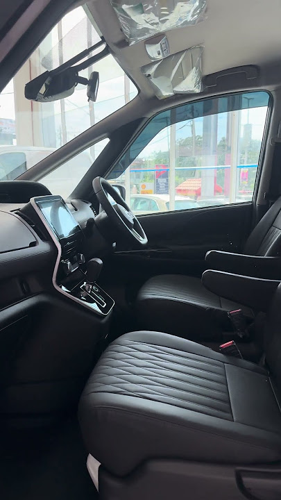 2025 Nissan Serena - Premium Interior 🤩